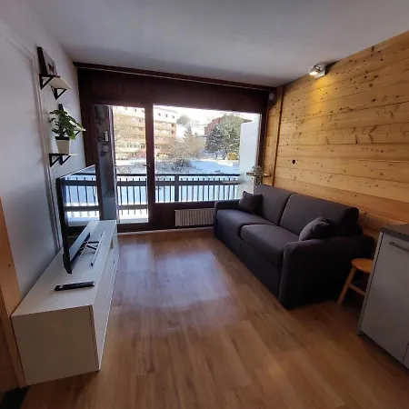 T2 Avec Balcon, Proche Pistes, Ascenseur, Parking Et Wifi Inclus ! - Fr-1-516-200 Apartment